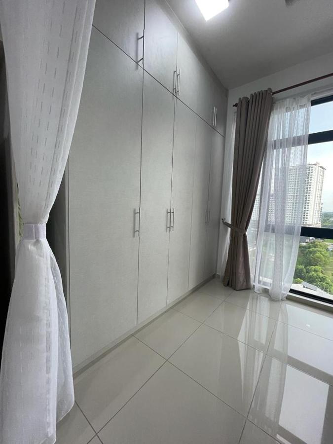 Kyra Homestay Centrus Soho Cyberjaya *Wifi And Pool* מראה חיצוני תמונה