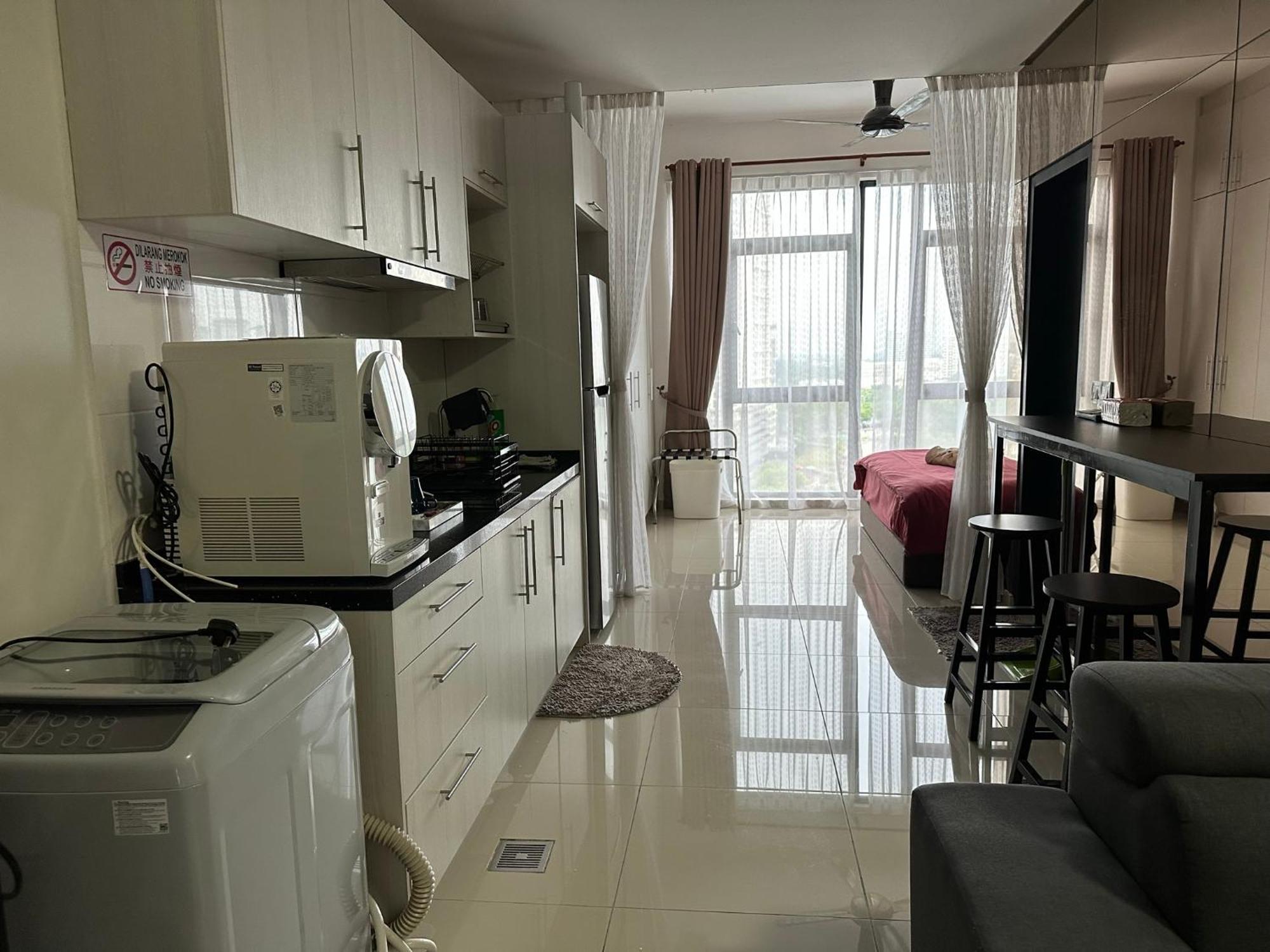 Kyra Homestay Centrus Soho Cyberjaya *Wifi And Pool* מראה חיצוני תמונה